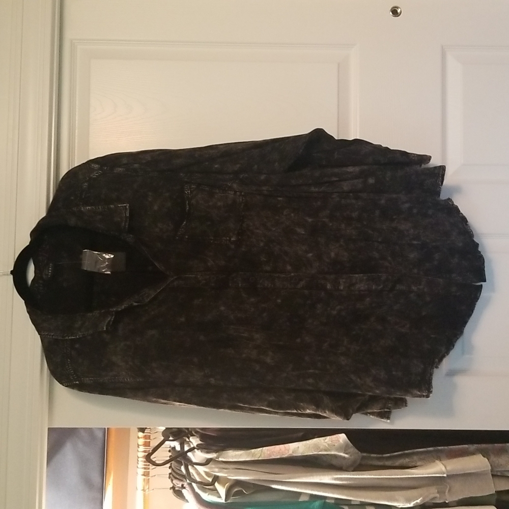 Black acid wash button up blouse